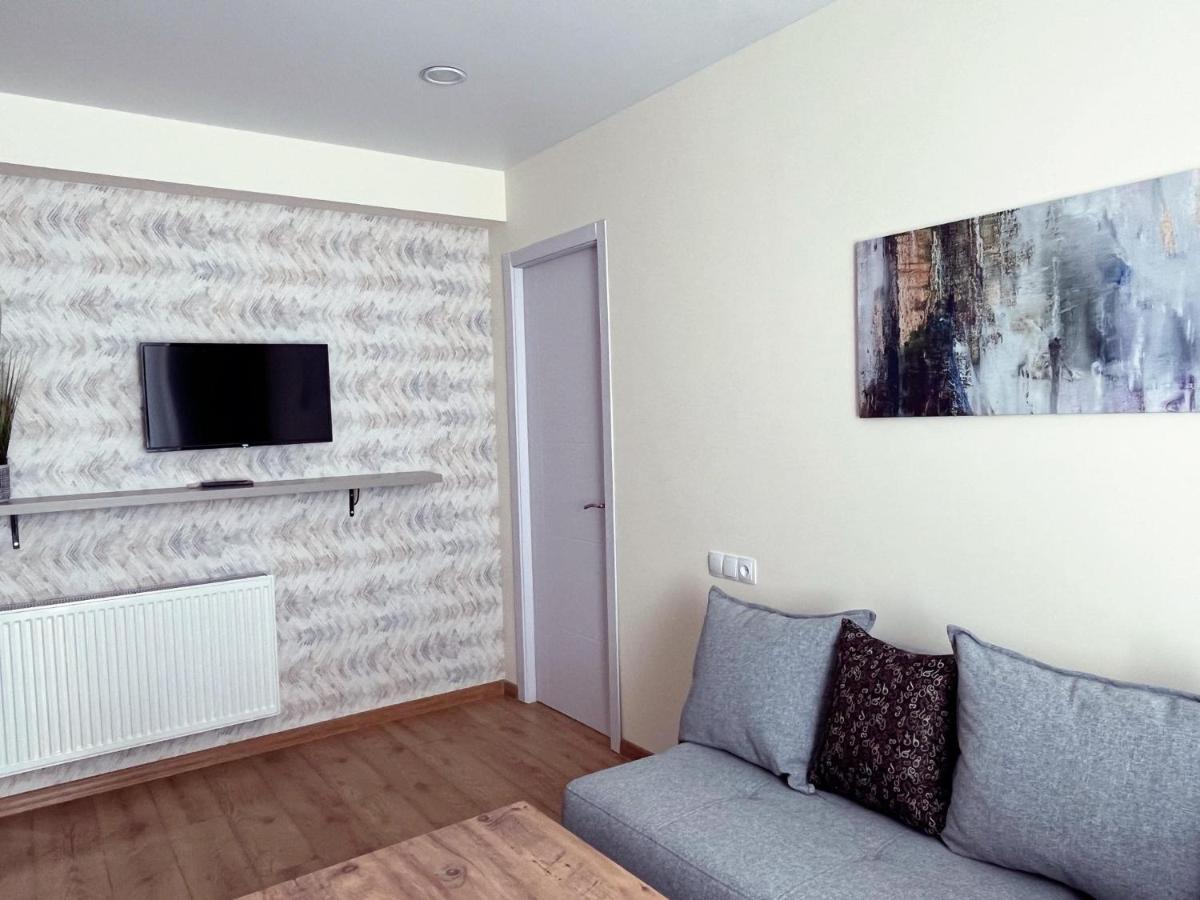 Delux Apartment For 6 Guest, New غودوري المظهر الخارجي الصورة