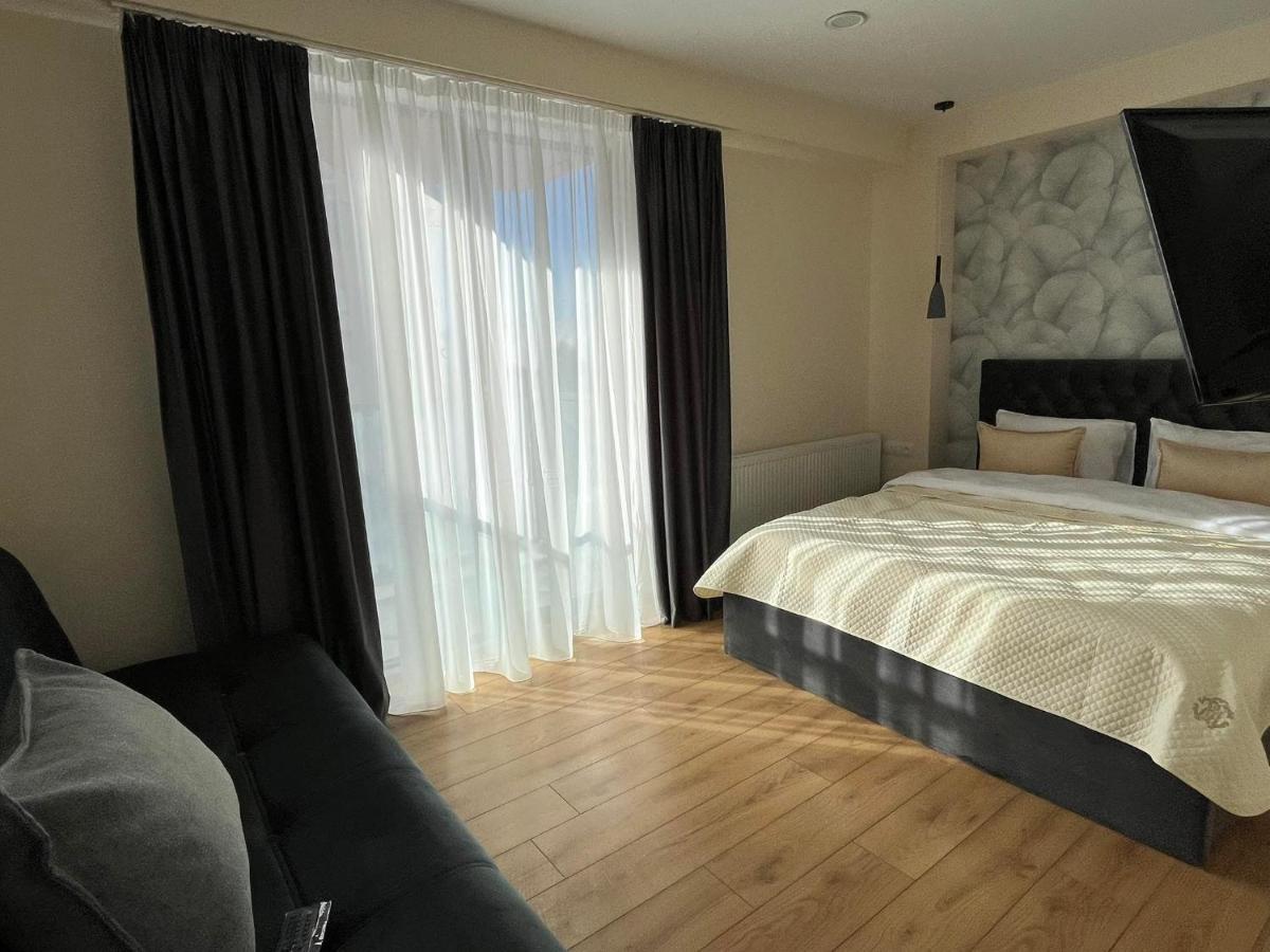 Delux Apartment For 6 Guest, New غودوري المظهر الخارجي الصورة